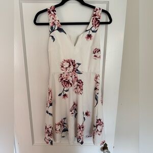 Altar’d State | White Floral Dress | Size Small